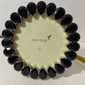 Gorgeous, black, crystal frame, 5 inches inside diameter.